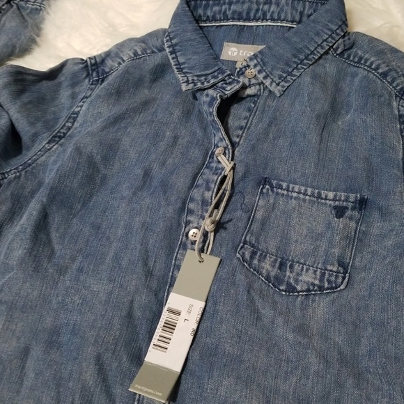 Jean button up - Picture 2 of 3